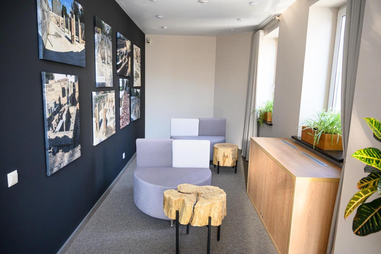 Space Apart Hotel Lutsk Ngoại thất bức ảnh