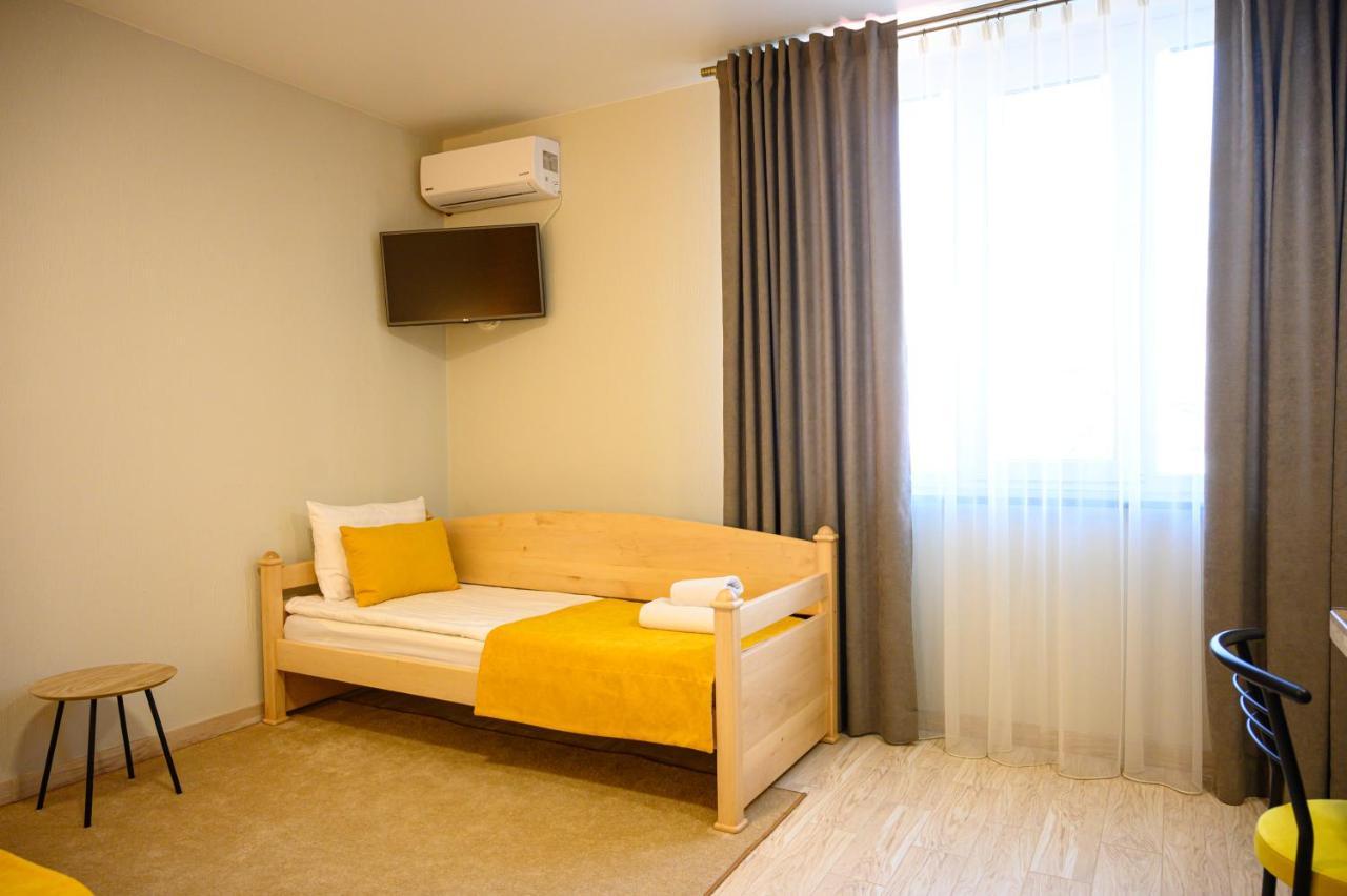 Space Apart Hotel Lutsk Ngoại thất bức ảnh