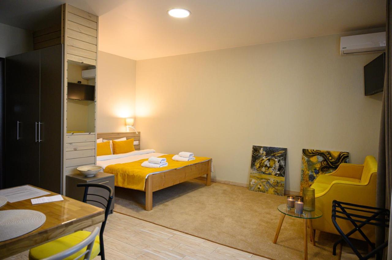 Space Apart Hotel Lutsk Ngoại thất bức ảnh