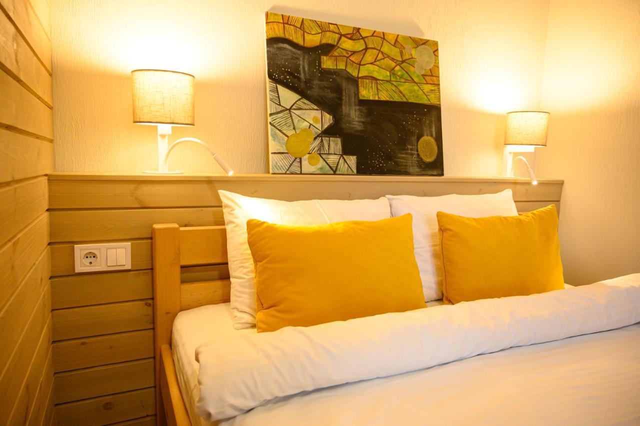 Space Apart Hotel Lutsk Ngoại thất bức ảnh