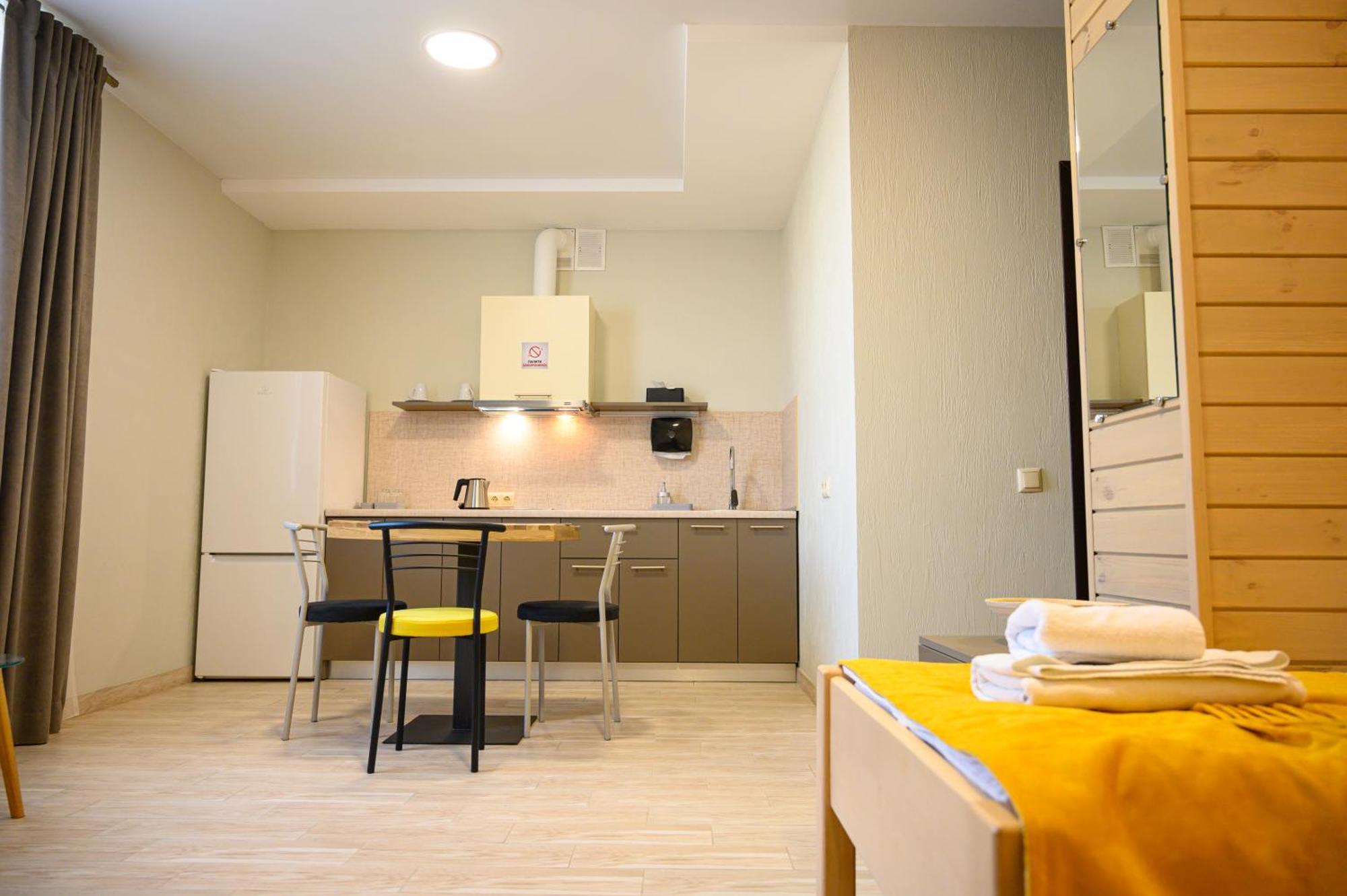 Space Apart Hotel Lutsk Ngoại thất bức ảnh