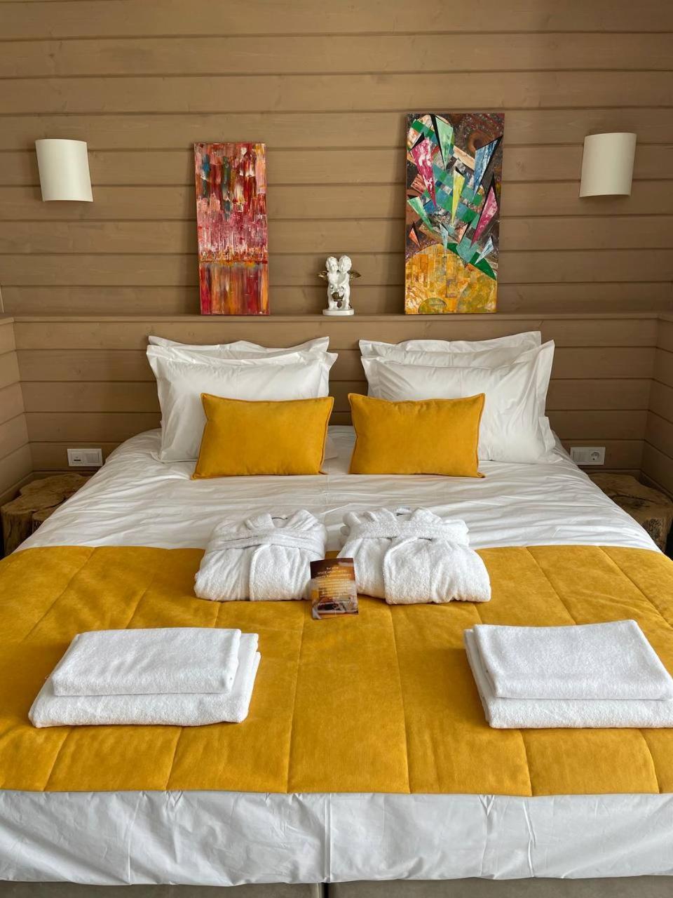 Space Apart Hotel Lutsk Ngoại thất bức ảnh
