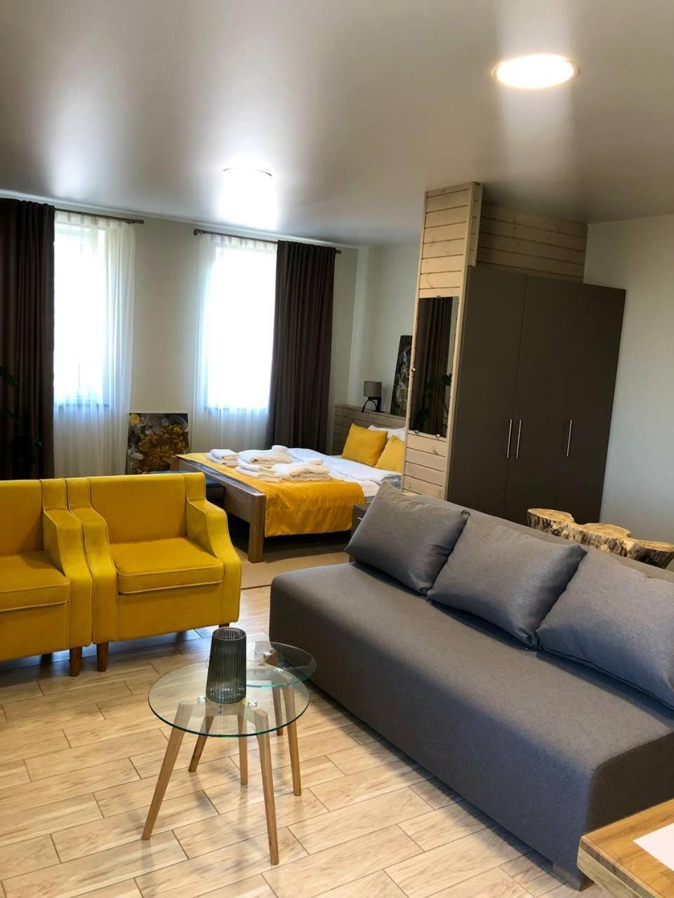 Space Apart Hotel Lutsk Ngoại thất bức ảnh