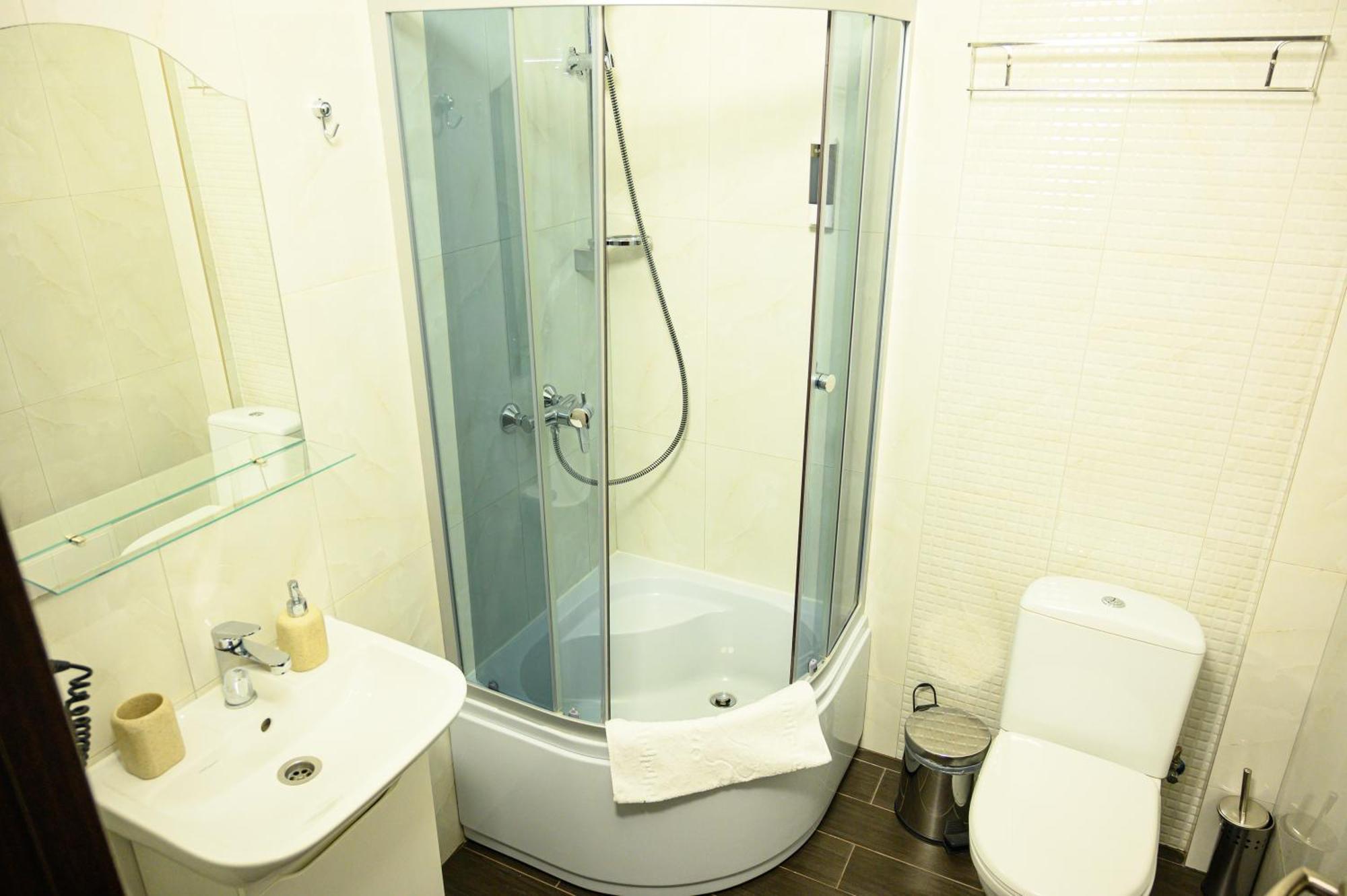 Space Apart Hotel Lutsk Ngoại thất bức ảnh